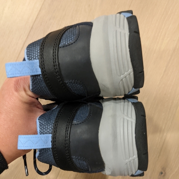 Sketchers Outdoor Athletic Shoes - Picture 5 of 11